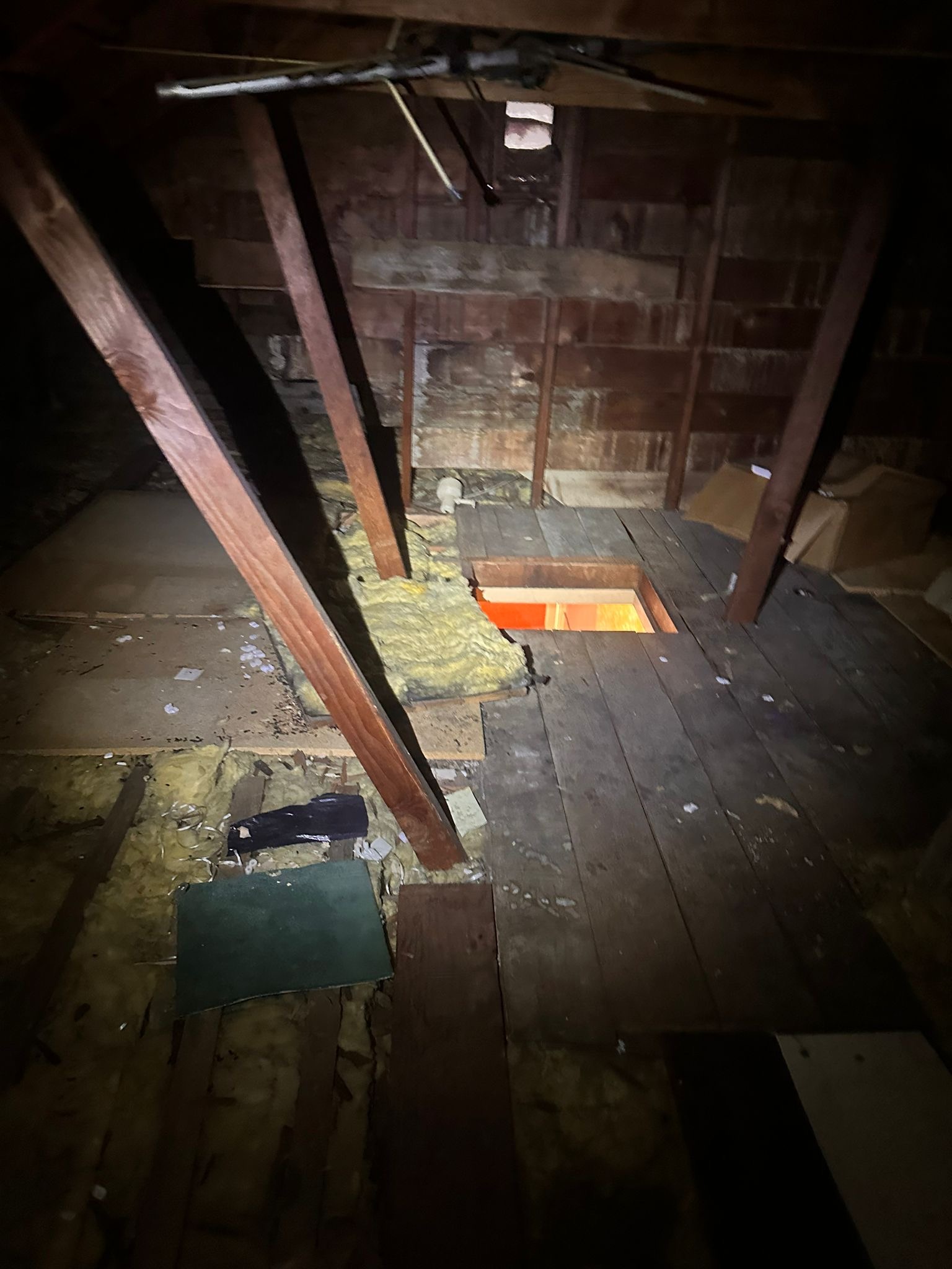 dirty_attic_before_cleaning_3